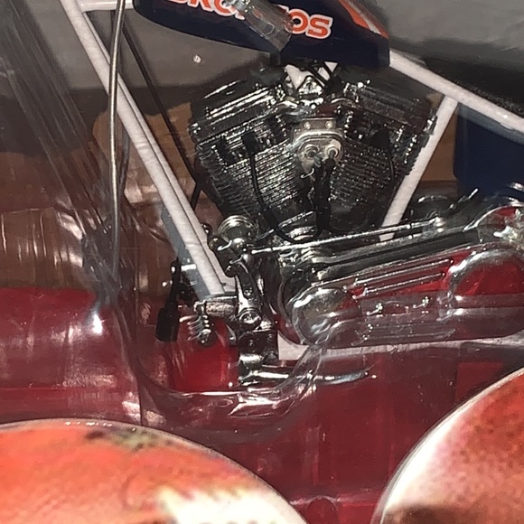 DENVER BRONCOS 2006 ERTL DIECAST COLLECTABLE OCC CHOPPER 1:10 SCALE - Picture 8 of 10